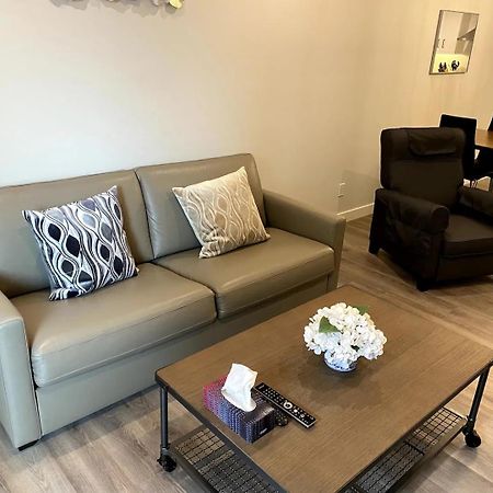 Luxury Unit In The Heart Of Канмор Экстерьер фото